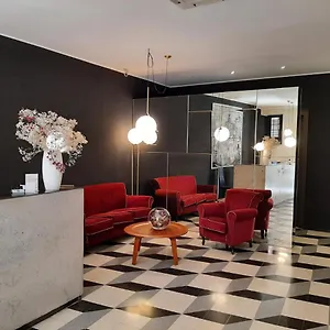 3* Otel Navona Theatre